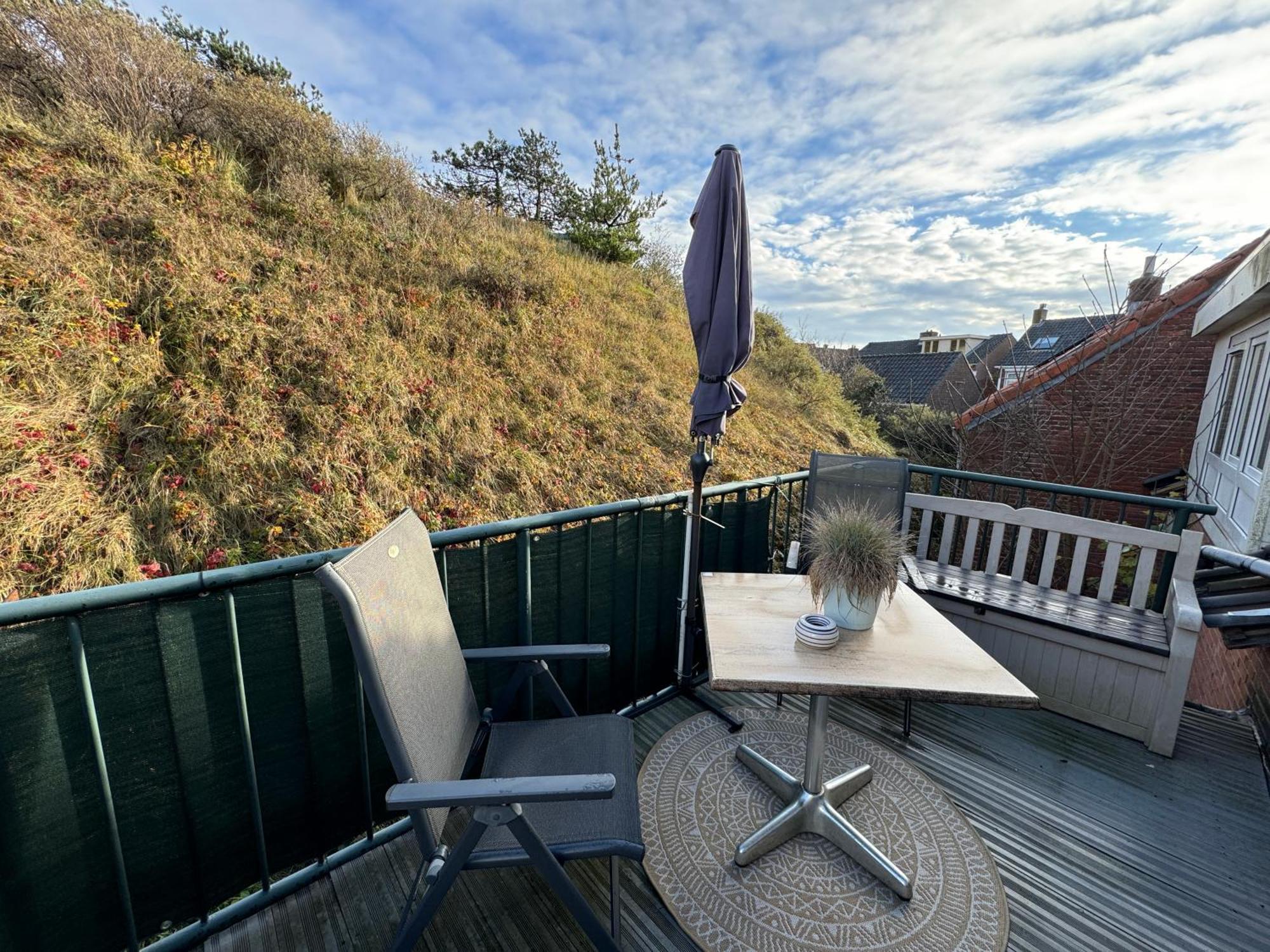 Vakantiehuisje Aan Zee Met Dakterras Rust En Strand 250 M エグモント・アーン・ゼー エクステリア 写真