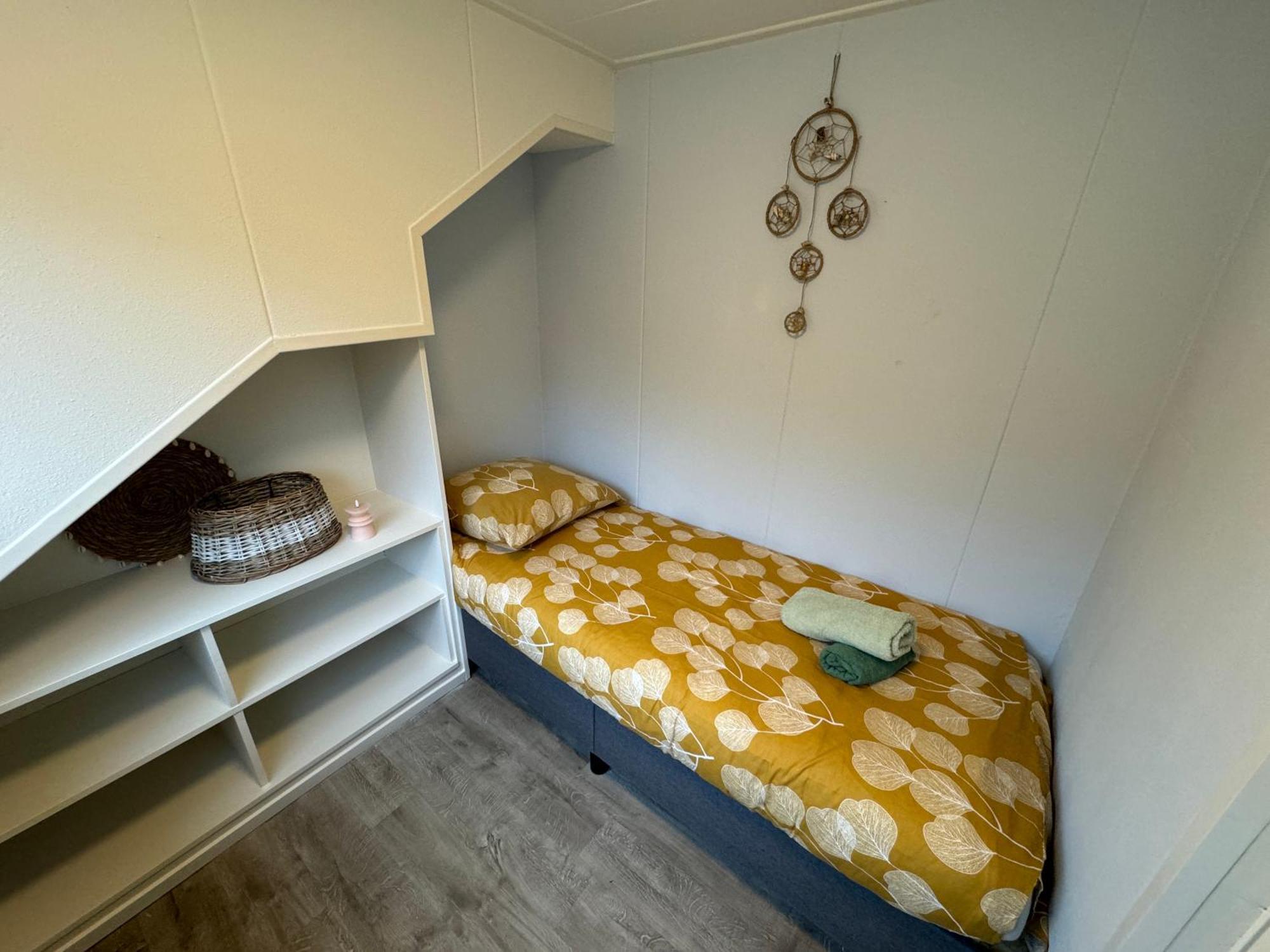 Vakantiehuisje Aan Zee Met Dakterras Rust En Strand 250 M エグモント・アーン・ゼー エクステリア 写真